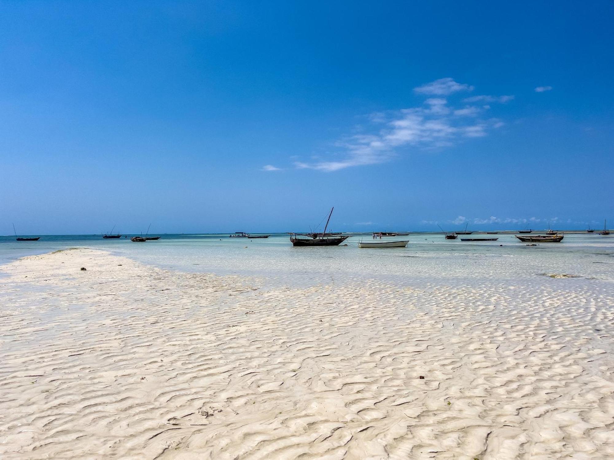 Kibanda Lodge And Beach Club ナングウィ エクステリア 写真
