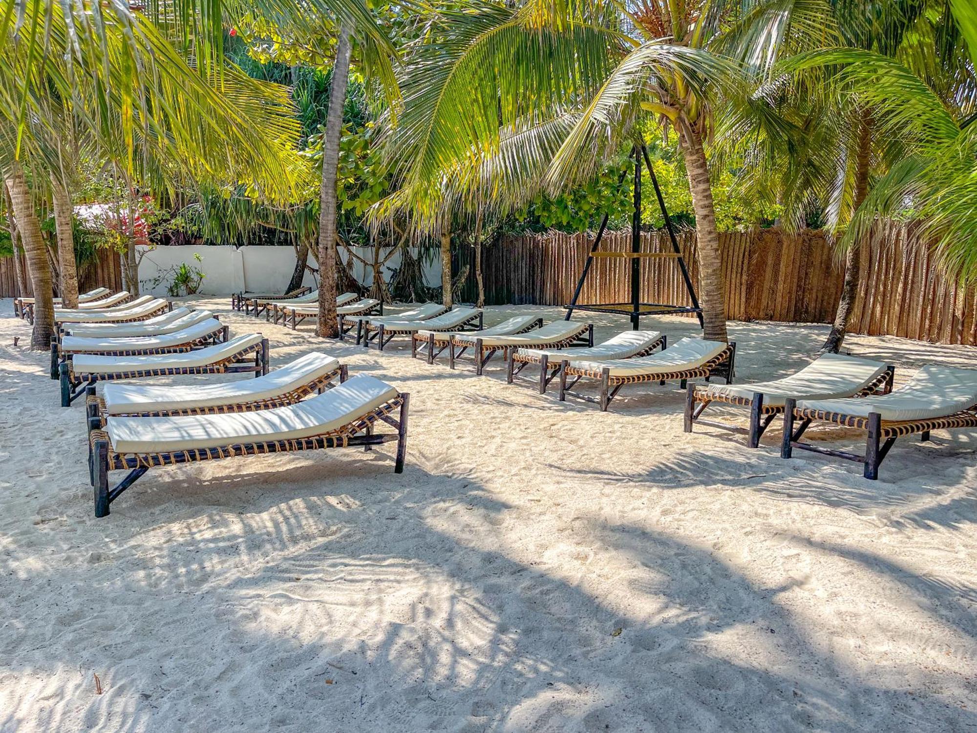 Kibanda Lodge And Beach Club ナングウィ エクステリア 写真
