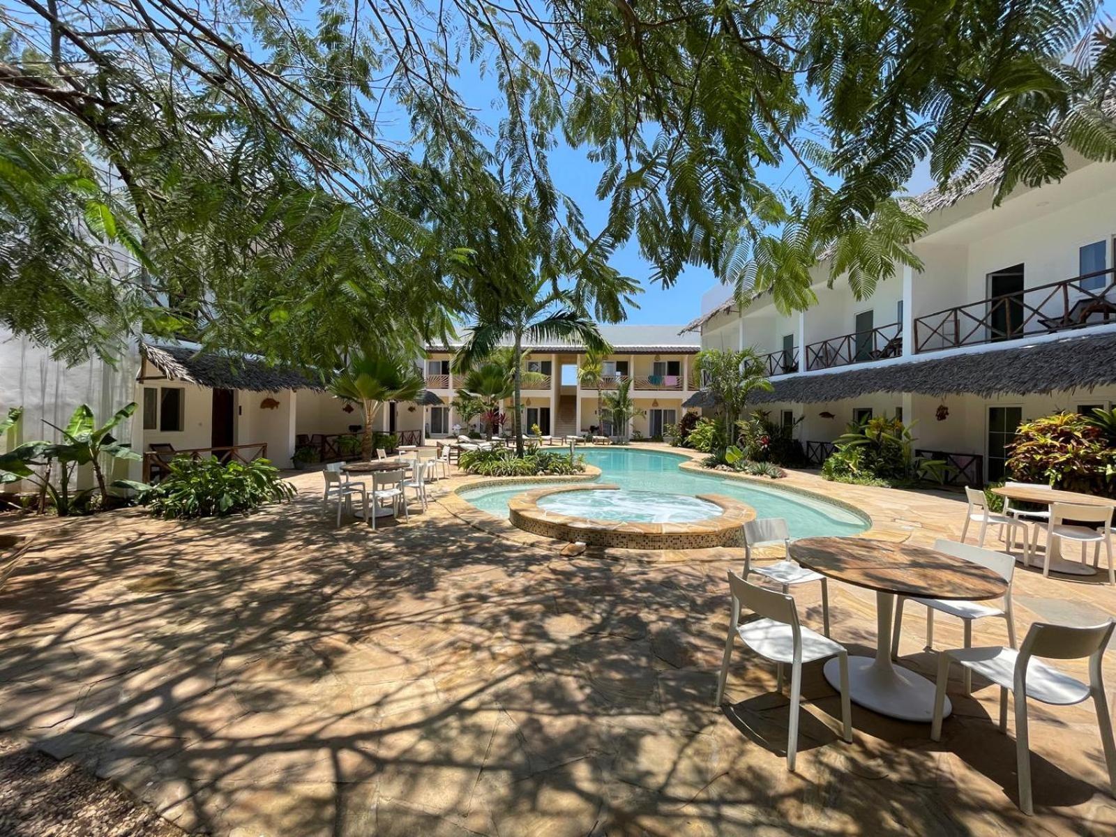 Kibanda Lodge And Beach Club ナングウィ エクステリア 写真