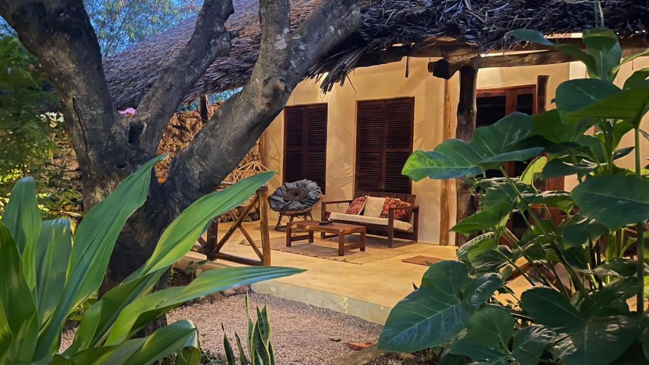 Kibanda Lodge And Beach Club ナングウィ エクステリア 写真